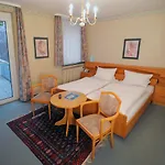 Hotel Haus Am 3*